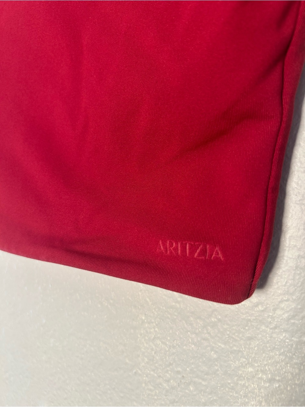 Aritzia Contour Stretch Red Crop Tee - Women's Short Sleeve Top - Picture 5 of 8